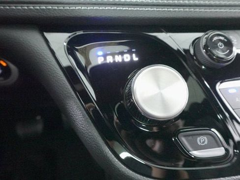 New 2026 Chrysler Pacifica Select image 21