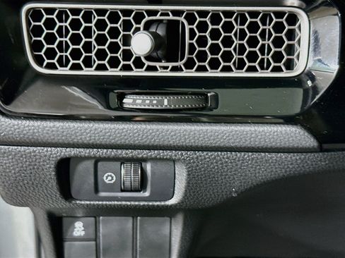 Used 2025 Honda Civic Sport image 9