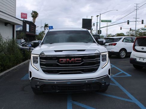 Used 2023 GMC Sierra 1500 SLT w/ SLT Premium Package image 12