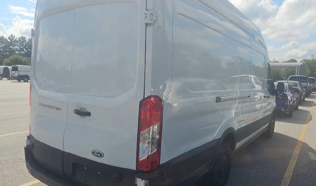 Used 2024 Ford Transit 250 148 High Roof Extended w/ Load Area Protection Package RWD image 3