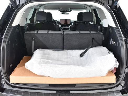 New 2026 Ford Explorer Active w/ Active Comfort Package image 21