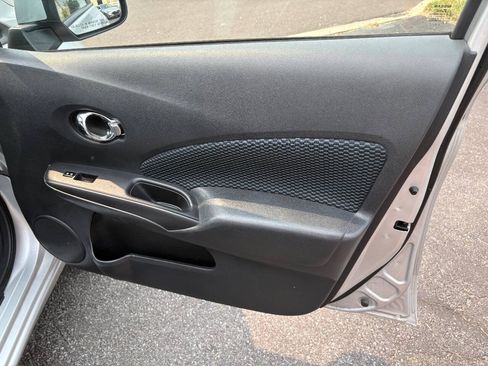 Used 2014 Nissan Versa Note SV FWD image 23