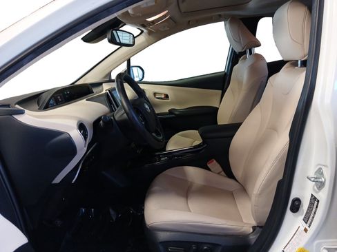 Used 2020 Toyota Prius Limited image 9