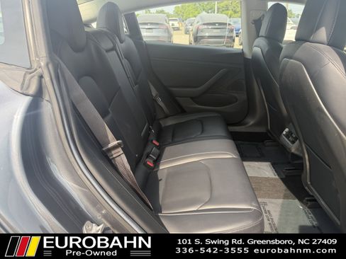 Used 2018 Tesla Model 3 Long Range RWD image 16