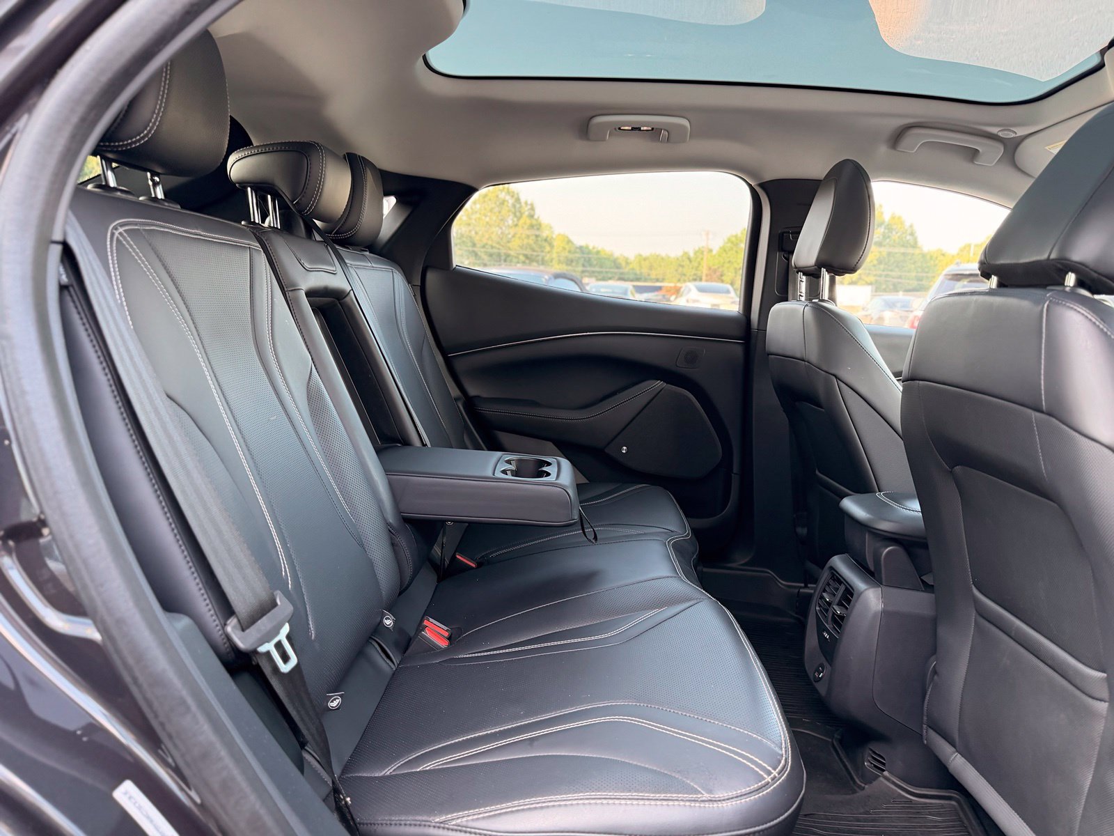 Used 2021 Ford Mustang Mach-E Premium AWD/4WD image 27