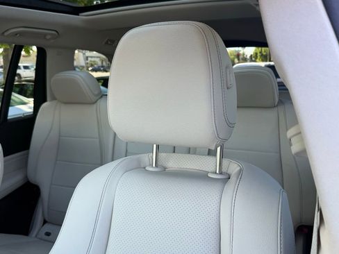 Certified 2022 Mercedes-Benz GLS 450 4MATIC image 3