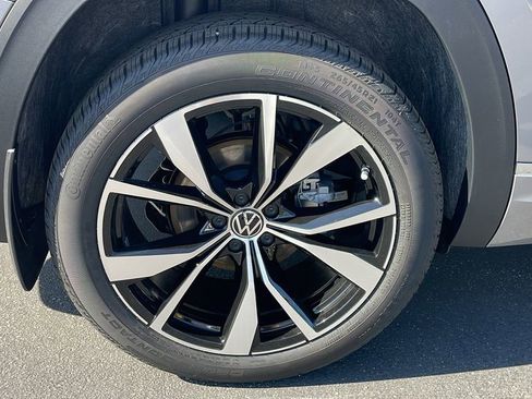 New 2025 Volkswagen Atlas SEL Premium R-Line AWD/4WD image 33