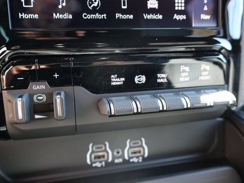 New 2025 RAM 2500 Laramie w/ Night Edition image 28