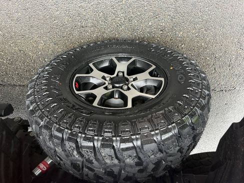 Used 2020 Jeep Gladiator Rubicon AWD/4WD image 12