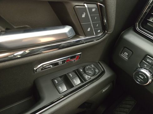 Certified 2024 GMC Sierra 1500 AT4 w/ Technology Package AWD/4WD image 31