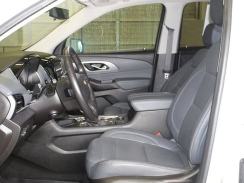 Used 2021 Chevrolet Traverse Premier w/ LPO, Floor Liner Package AWD/4WD image 10