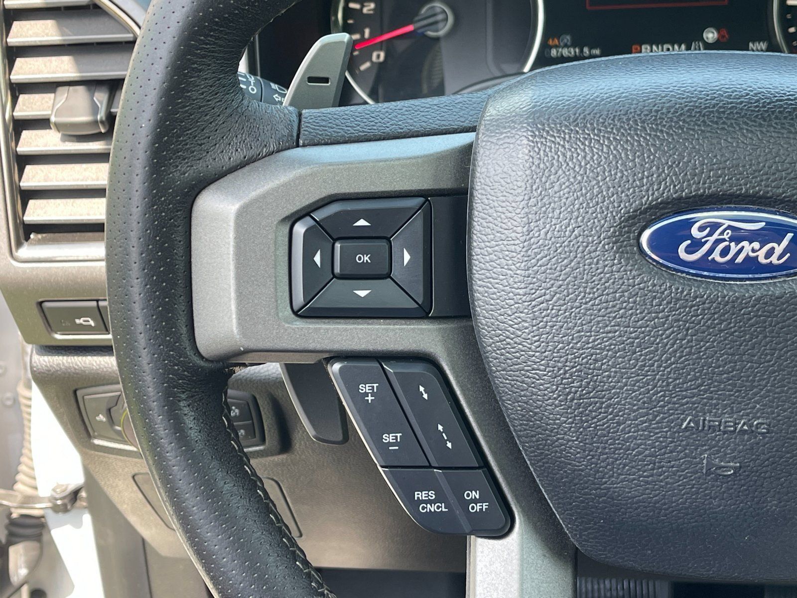 Used 2018 Ford F150 Raptor w/ Equipment Group 802A Luxury AWD/4WD image 27