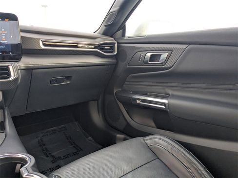 Used 2024 Ford Mustang GT Premium image 15