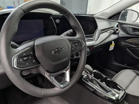 New 2026 Chevrolet Trax ACTIV w/ Sunroof Package FWD image 19