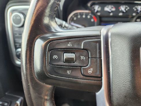 Used 2020 GMC Sierra 1500 SLE w/ SLE Value Package image 28