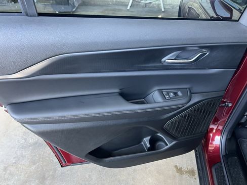 New 2025 Jeep Grand Cherokee L Laredo w/ Luxury Tech Group I image 16