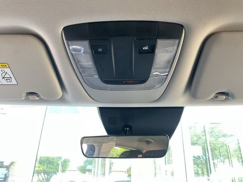 Used 2025 Kia Sportage LX FWD image 11