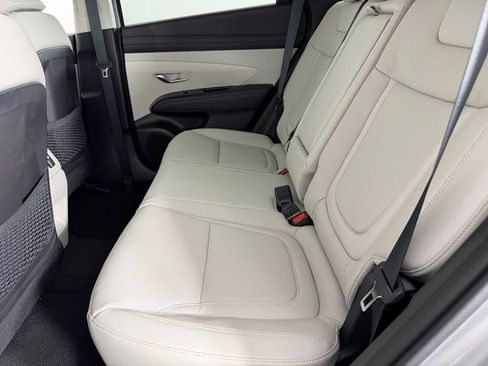 Used 2025 Hyundai Tucson Limited AWD/4WD image 28