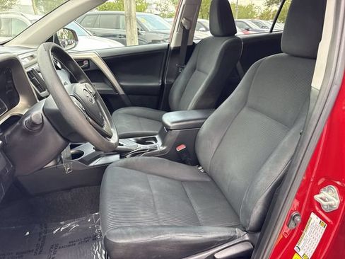 Used 2015 Toyota RAV4 LE FWD image 11