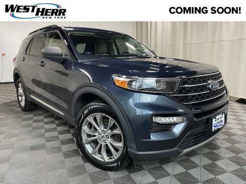 Used 2022 Ford Explorer XLT w/ Equipment Group 202A AWD/4WD image 1