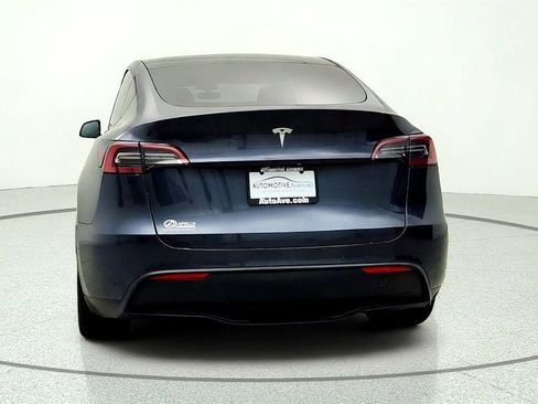 Used 2021 Tesla Model Y Long Range AWD/4WD image 6