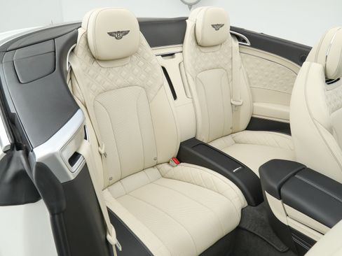 Used 2022 Bentley Continental GT AWD/4WD image 19