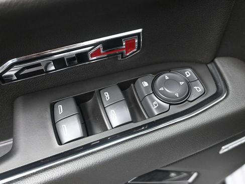 Used 2022 GMC Sierra 1500 AT4 w/ AT4 Premium Package AWD/4WD image 11