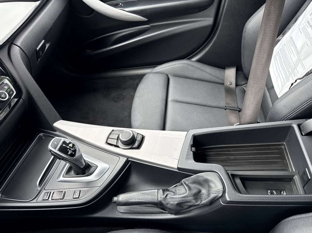 Used 2017 BMW 330i Sedan RWD image 75