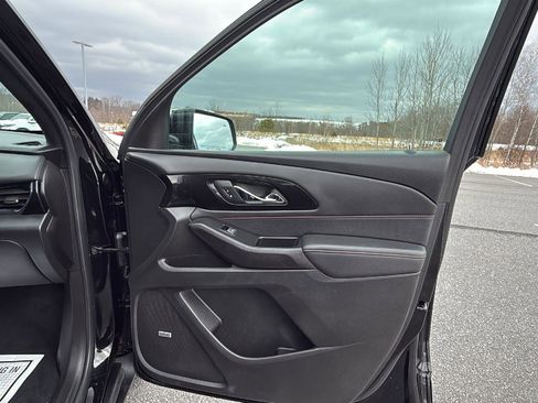 Used 2023 Chevrolet Traverse RS w/ LPO, Cargo Package image 17