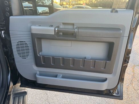 Used 2016 Ford F250 XLT w/ XLT Value Package image 22