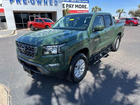 Used 2023 Nissan Frontier SV w/ Technology Package AWD/4WD image 3