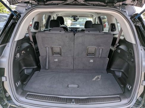 Used 2023 Jeep Grand Cherokee L Laredo image 13