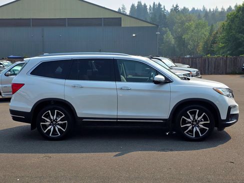 Used 2022 Honda Pilot Touring image 8