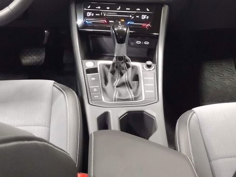 New 2025 Volkswagen Jetta SE image 31