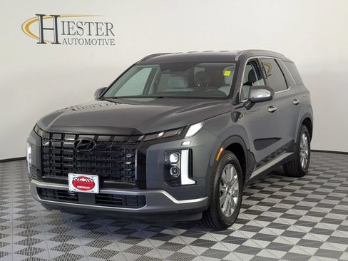 Used 2025 Hyundai Palisade SEL FWD image 4