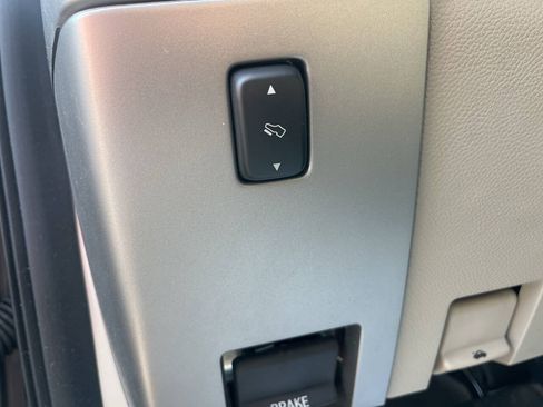 Used 2014 Ford Expedition Limited w/ Equipment Group 301A AWD/4WD image 33
