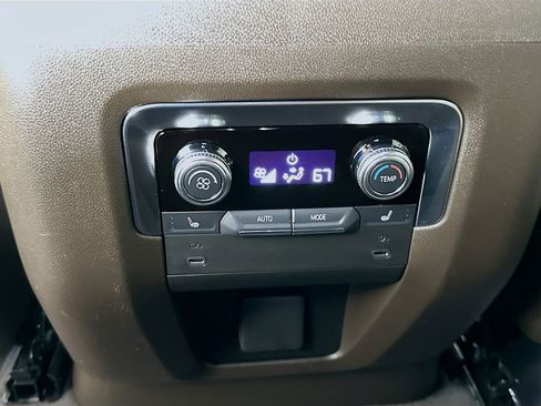 Used 2025 GMC Yukon XL Elevation RWD image 25