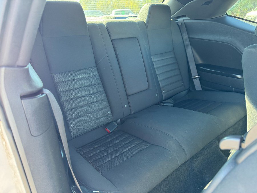 Used 2010 Dodge Challenger SE RWD image 16