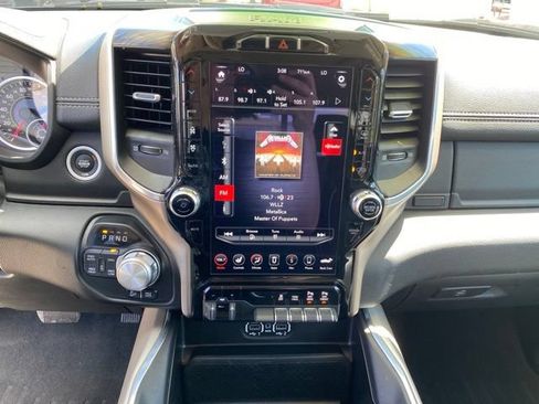 Used 2020 RAM 1500 Laramie AWD/4WD image 29
