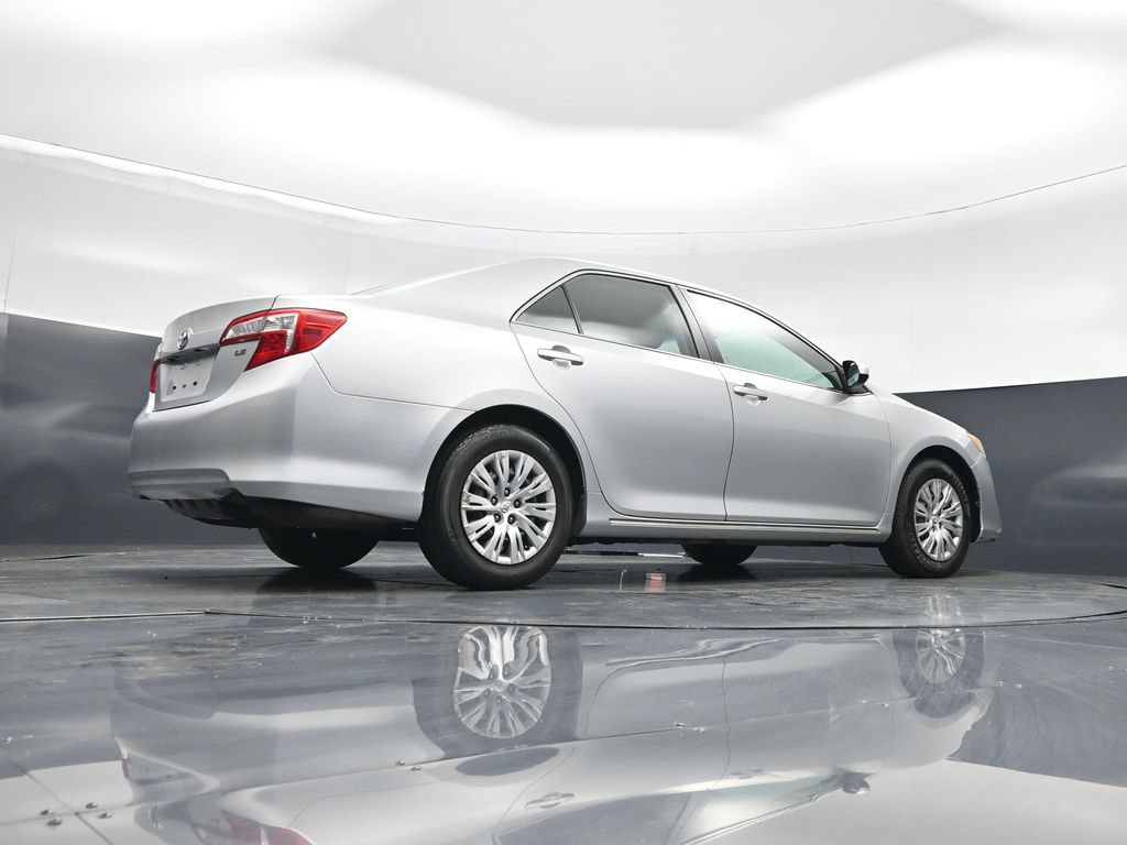 Used 2014 Toyota Camry LE FWD image 42