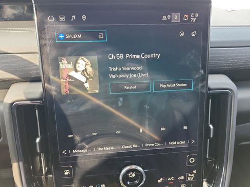 Certified 2025 GMC Yukon AT4 Ultimate w/ LPO, Floor Liner Package image 19