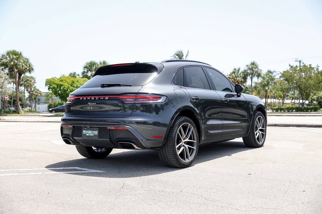 Used 2022 Porsche Macan AWD/4WD image 8