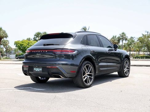 Used 2022 Porsche Macan AWD/4WD image 8