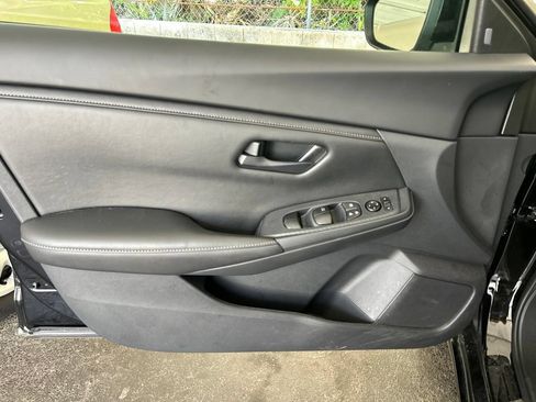 Certified 2025 Nissan Sentra S FWD image 15
