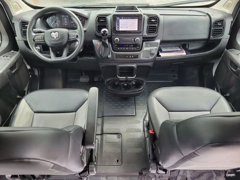 Used 2023 RAM ProMaster 2500 FWD image 9