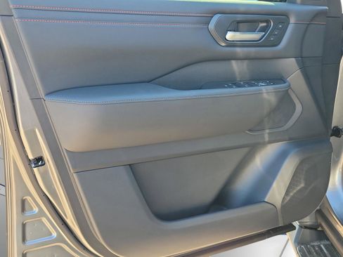 New 2025 Nissan Armada PRO-4X image 21