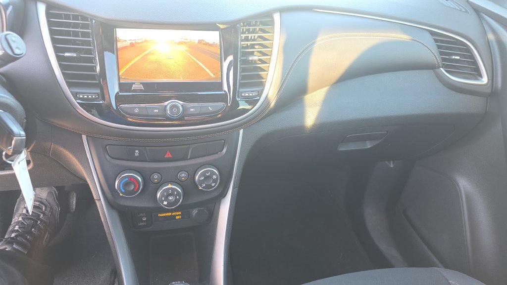 Used 2018 Chevrolet Trax LS w/ LPO, Cargo Package FWD image 20