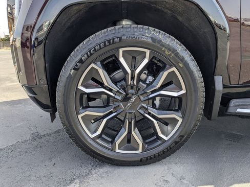 New 2025 GMC Sierra EV Denali image 26