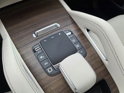 New 2026 Mercedes-Benz GLE 350 4MATIC image 17