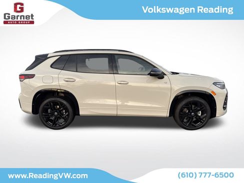 New 2026 Volkswagen Tiguan SE R-Line image 6